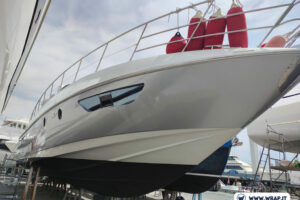 Azimut62-wrap1